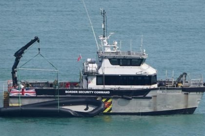Teen pleads guilty over Channel boat with 165 migrants