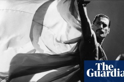 Freddie Mercury’s ‘splendid things’ to go on display at V&A