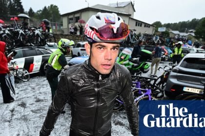 Vuelta a España: giant hail forces stage three abandonment in Pyrenees
