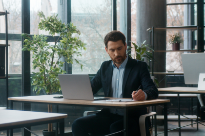 SEOs Are Becoming The Tools Of Their Tools – The AI Slop Backlash via @sejournal, @gregjarboe