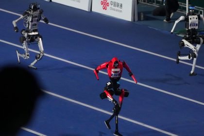 Chinese humanoid robot beats Usain Bolt's sprint world record