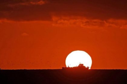 World's oceans hit highest temperature on record as El Niño grows