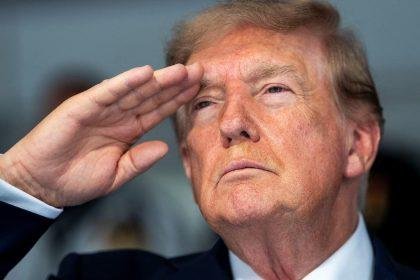 World awaits Iran's response to Trump's "economic D-Day" sanctions
