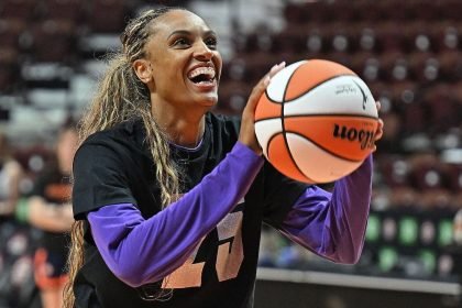 Mercury buy out Bonner, who will seek title shot
