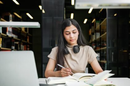 FAFSA opens early: Why families should apply for college aid now