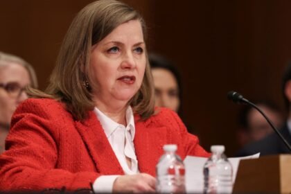 Fed staff should have known Silicon Valley Bank was vulnerable, new report finds