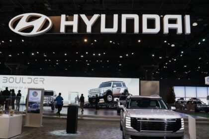 Hyundai expected to outsell Ford in third quarter as Detroit automakers lack hybrids