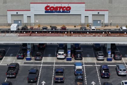 Costco makes progress on a key membership metric. Here's our new price target on the stock
