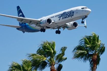 Alaska Airlines CEO 'not overly concerned' about new Boeing Max 10 delay