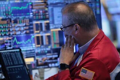 Global debt tops $365 trillion as economists sound alarm over 'vicious cycle'