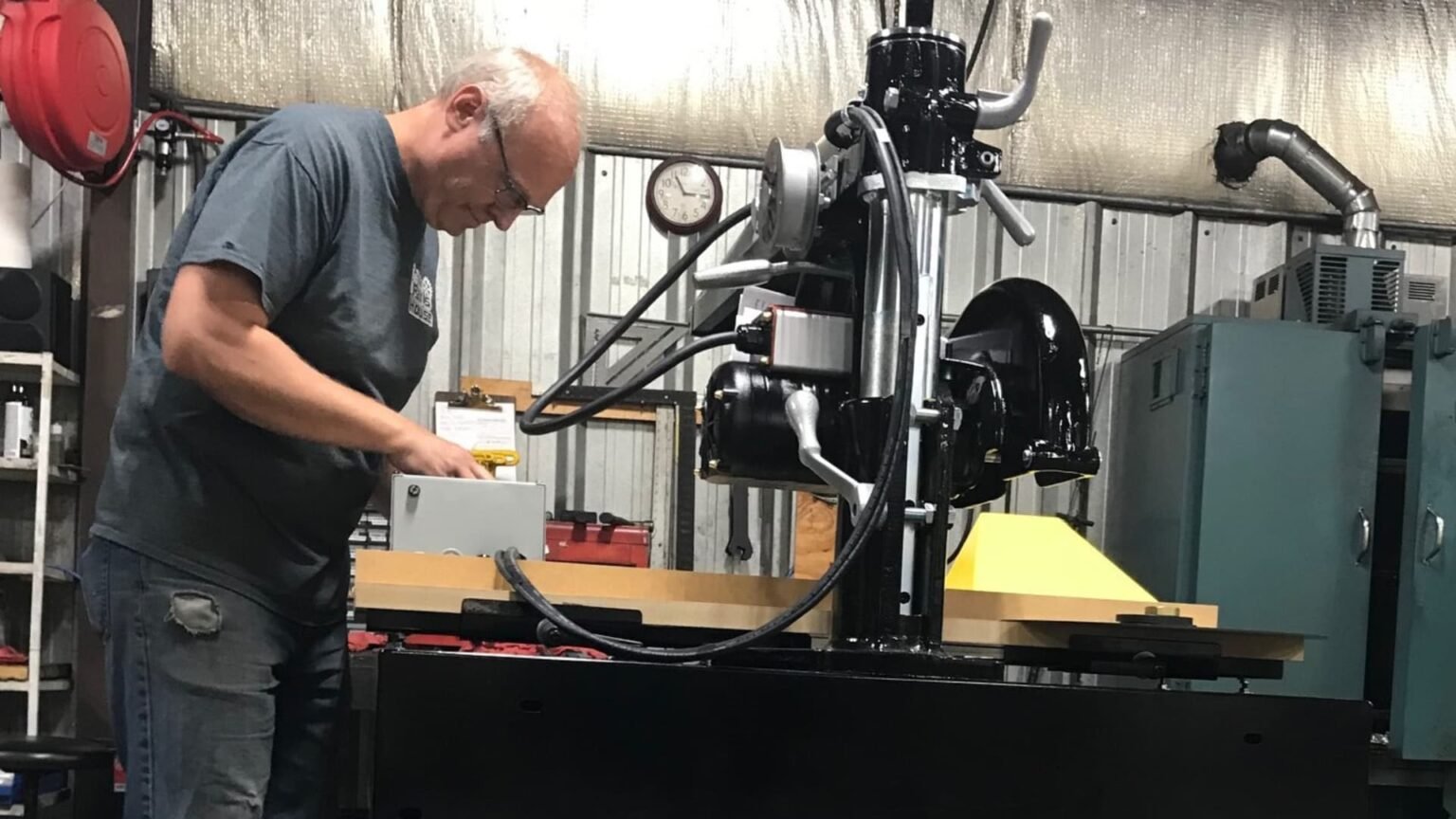‘It's awful’: How tariffs, soaring fuel costs and higher interest rates are squeezing American companies