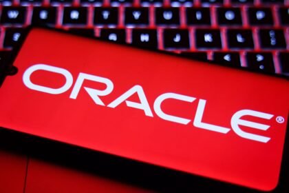 Oracle Japan shares surge 7% after record fiscal first quarter, bucking selloff of U.S. parent