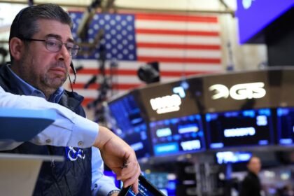 Treasury yields move lower as inflation concerns persist