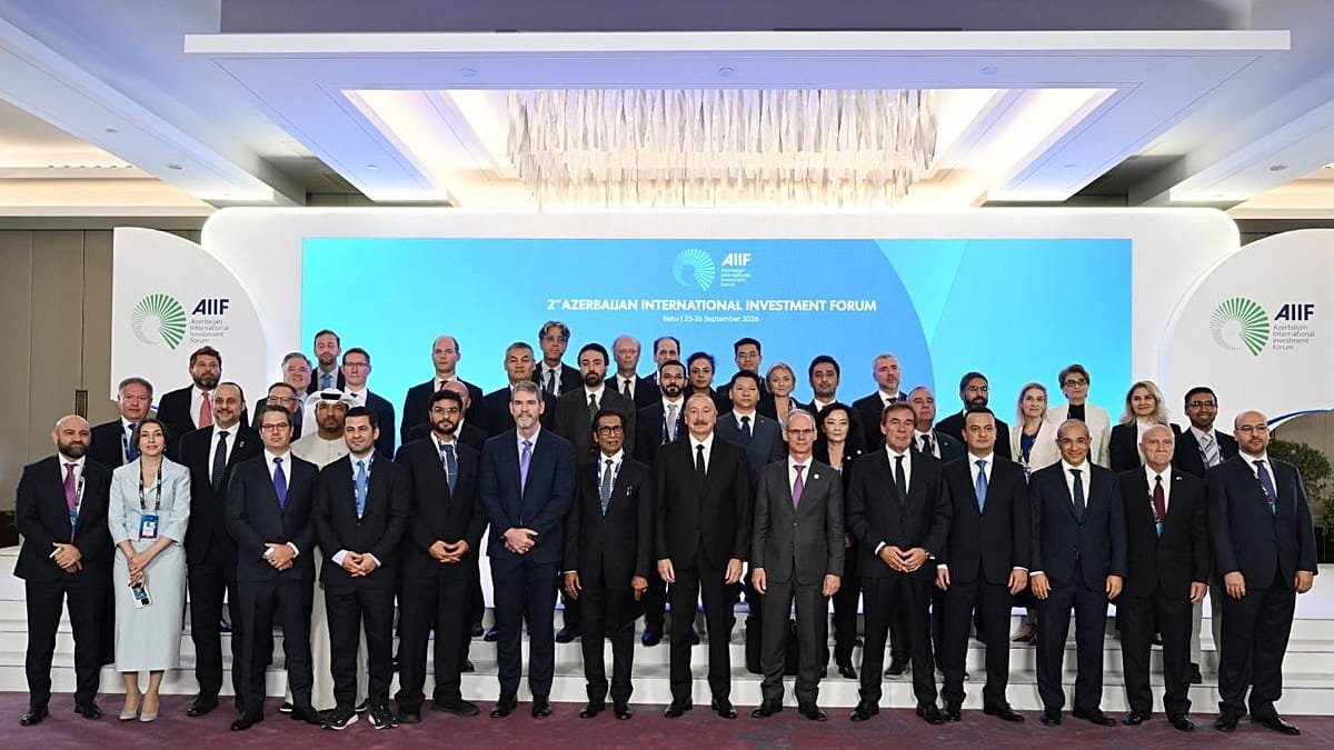 Azerbaijan agrees multi-billion-dollar deals with investment giants