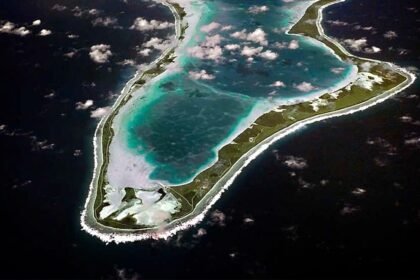 UK to review Chagos deal after Trump tells Burnham it is 'terrible'