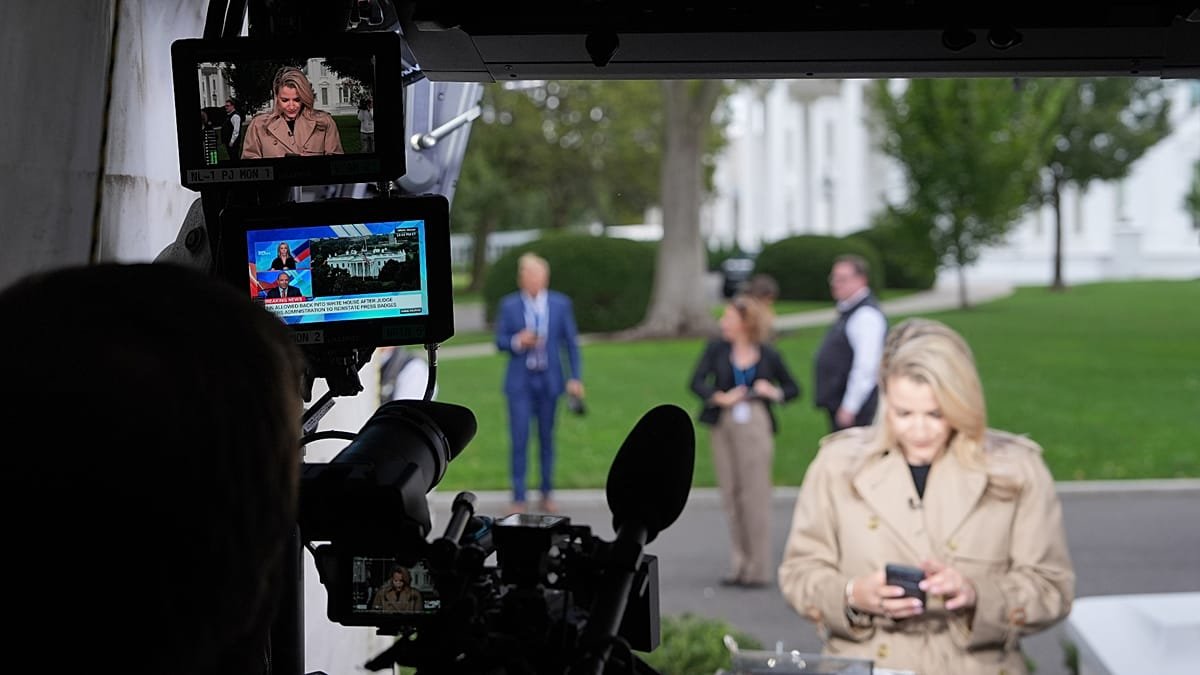 CNN, MS NOW, Politico return to White House after court order to lift ban