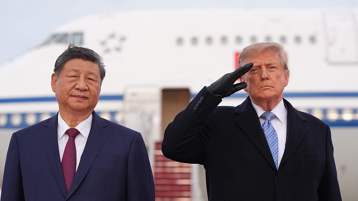 Trump welcomes Xi Jinping with red carpet, military honours and flyover