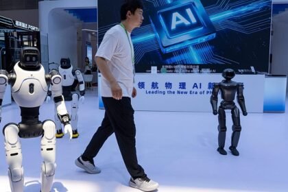 Humanoid robots battle it out in Shanghai fight night