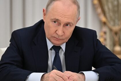 New Russian mobilisation: Putin signs decree adding 15,500 troops to army