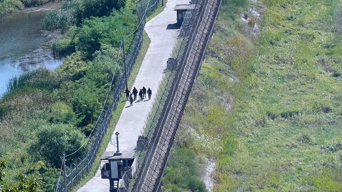 North Korean landmine blasts in DMZ a 'violation of armistice,' Seoul says