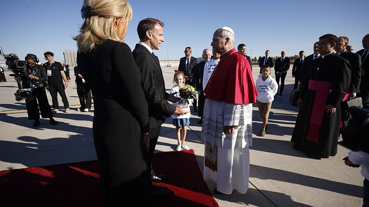 France welcomes Leo XIV at Orly Airport as bells sound nationwide