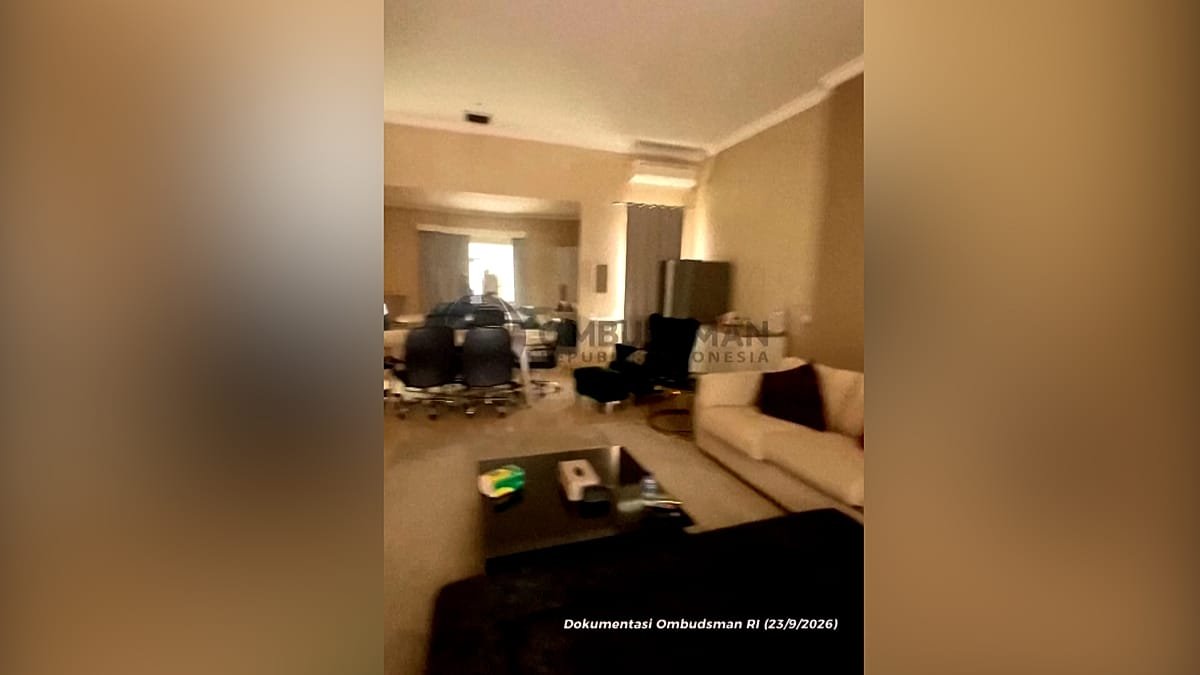 Luxury compound uncovered inside Indonesian prison