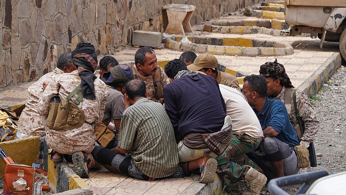 Seven killed, dozens hurt in Saudi airstrike on Yemen market