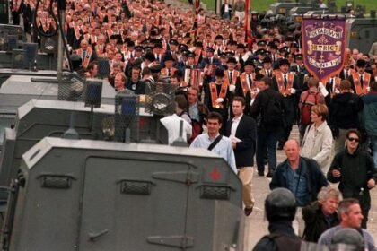 Contentious Orange Order parade can go ahead, commission says