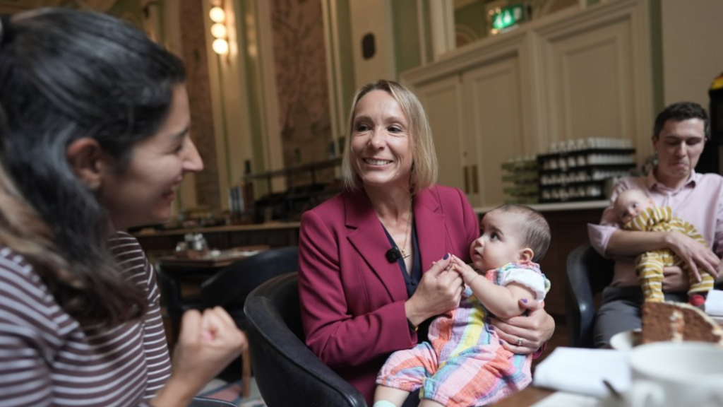 Lib Dems call for action to improve safety in maternity care