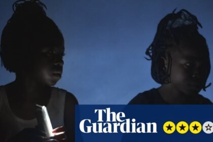 Rising Up at Night review – community spirit shines bright in Kinshasa’s shadows