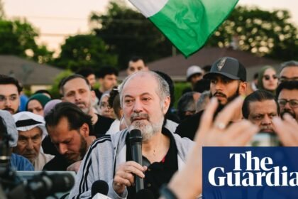 US immigration judge allows cold-war era law to deport Wisconsin mosque’s president