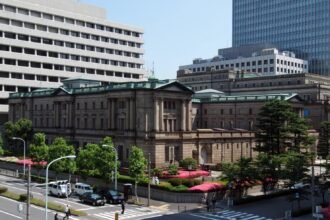 Bank of Japan raises interest rates by 25 basis points. Bitcoin rises against yen