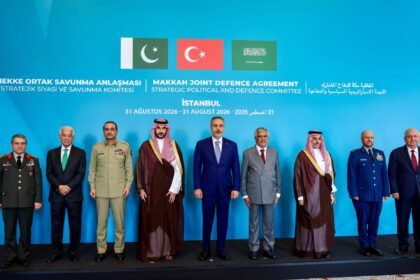 Saudi, Turkish, Pakistani chiefs plan urgent talks amid Yemen fighting