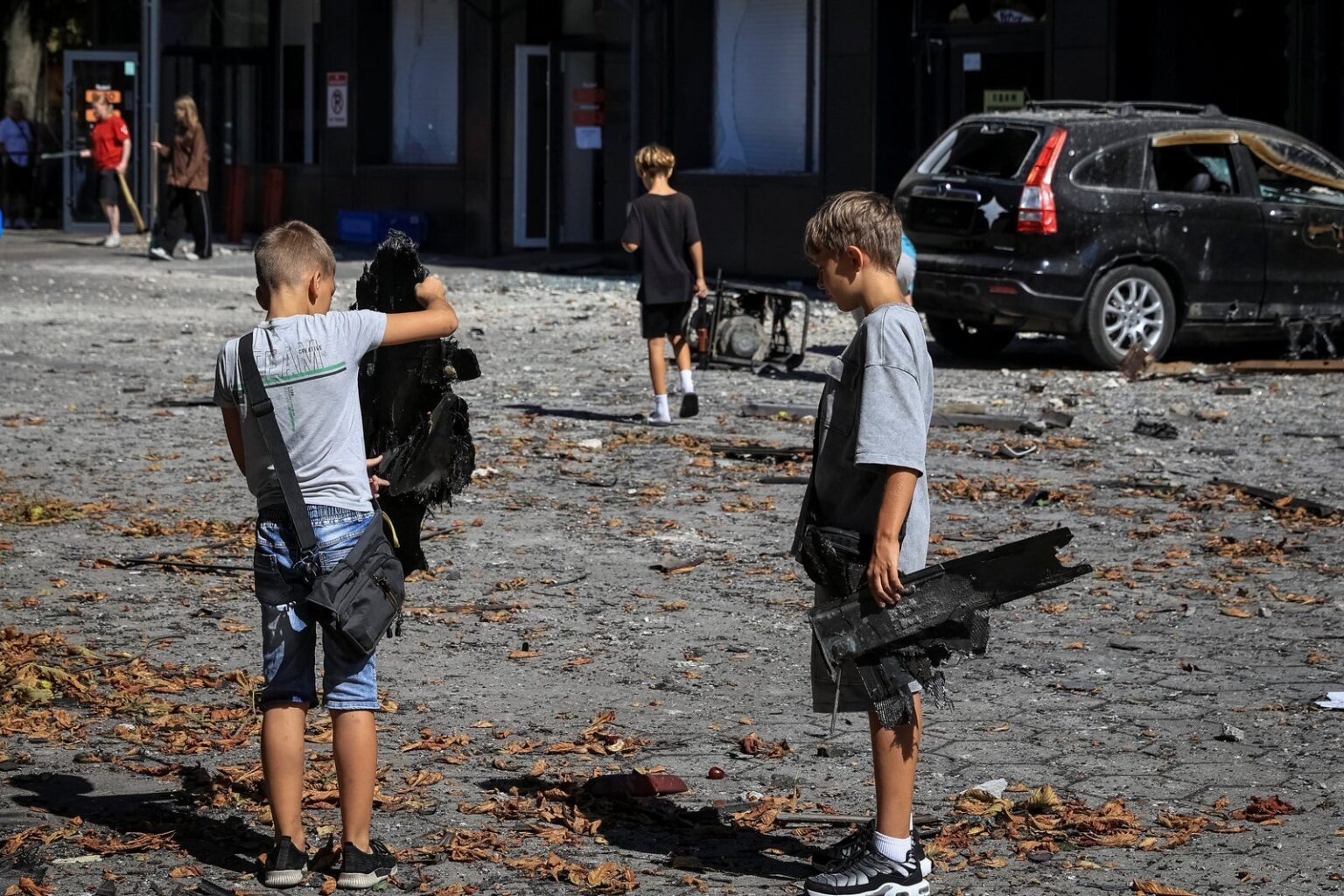 Five children a day killed or injured by explosives around world – as AI and drones increase threat