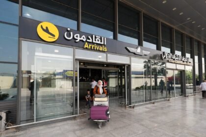 Iraq seeks US exemption from ban on Iranian flights