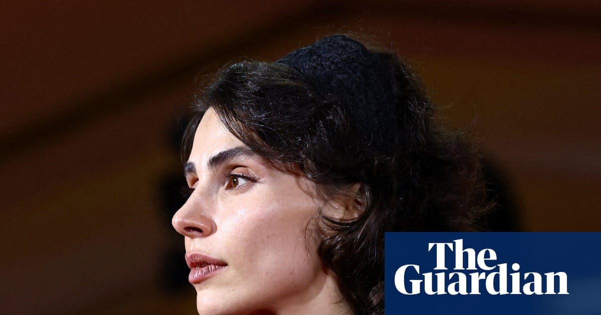 Iranian actor Laheh Marzban faces severe threats after Venice film festival speech