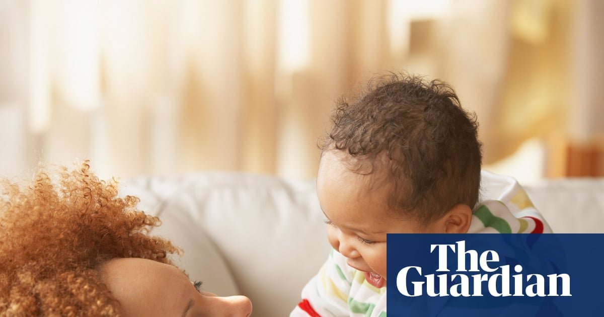 Baby girls’ greater interest in faces offers clue to nature v nurture debate