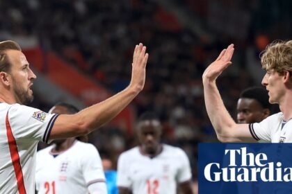 Gordon and Kane fire England to Nations League victory against 10-man Czechia