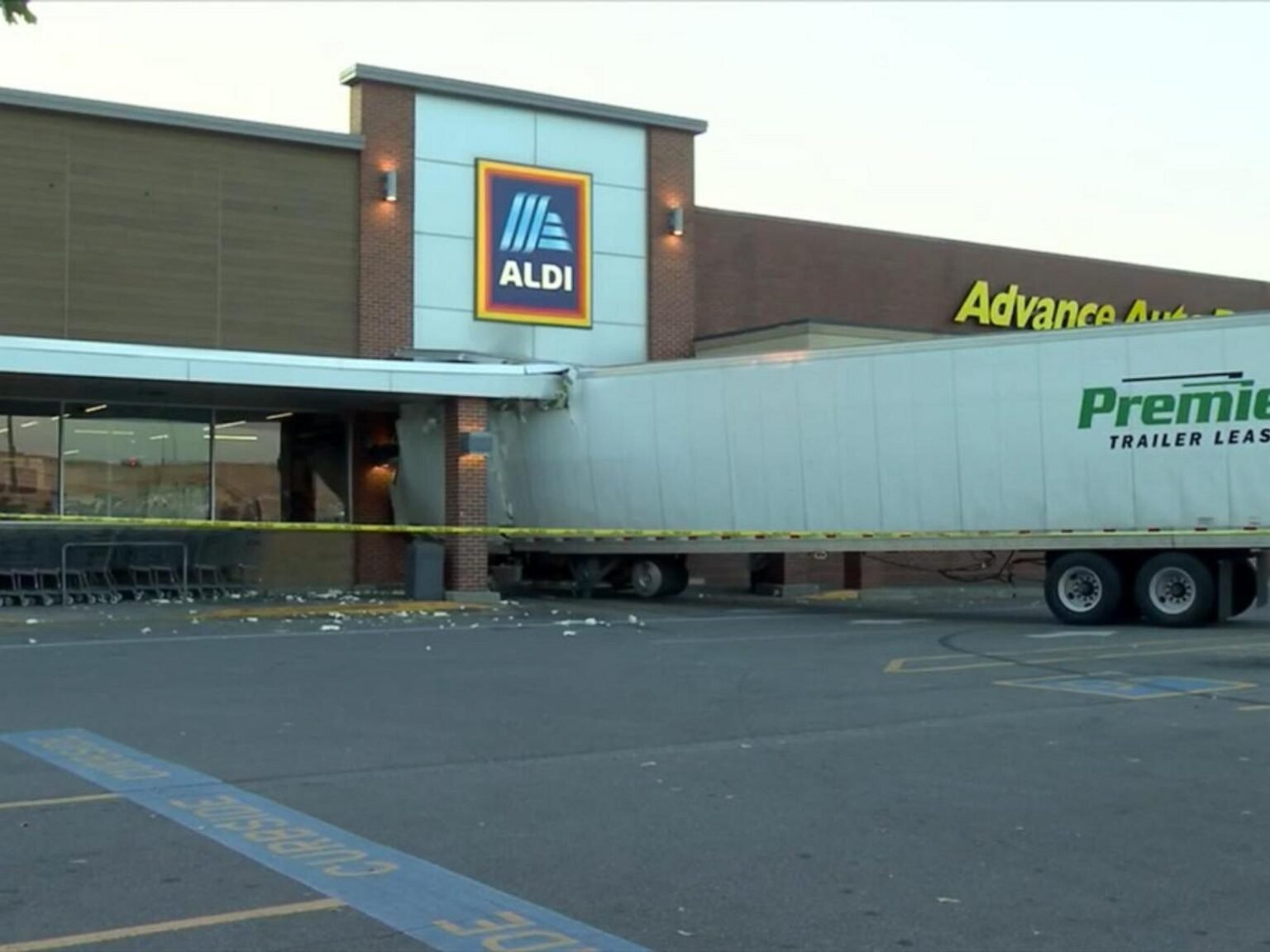 WATCH:  Semi-truck crashes through Aldi in Nashville