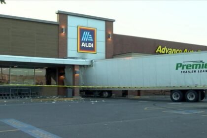 WATCH:  Semi-truck crashes through Aldi in Nashville