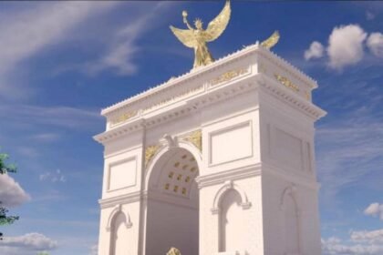 WATCH:  Trump says 'Triumphal Arch' will be used as a sniper and drone facility