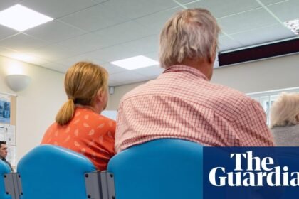 Women with same health conditions as men ‘less likely to be offered active treatment’