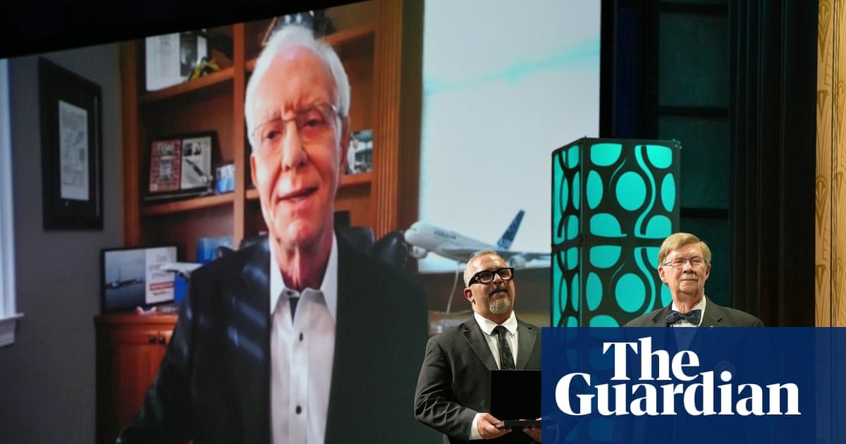 ‘Miracle on the Hudson’ pilot Chesly Sullenberger inducted into US Aviation Hall of Fame