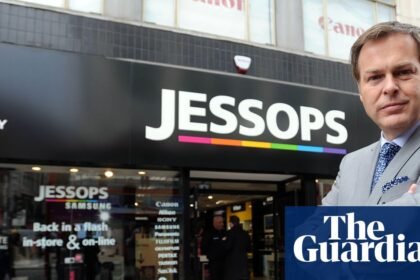 Flash sale: AO snaps up camera seller Jessops from Dragons’ Den star Peter Jones