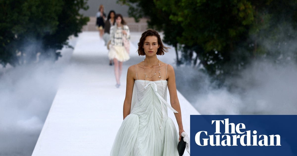 Jonathan Anderson mixes Austen romance with chic streetware in Dior’s Paris show