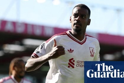 Alexander Isak edges Liverpool to victory on Iraola’s return to Bournemouth