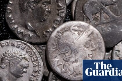 Amateur archaeologist finds 934 Roman silver denarii in German field