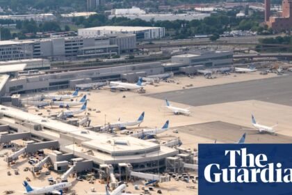 Flights halted at three US airports as watchdog warns over hacking threat