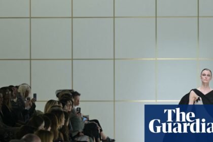 With turbulence all around, Armani plays it safe and easy in Milan