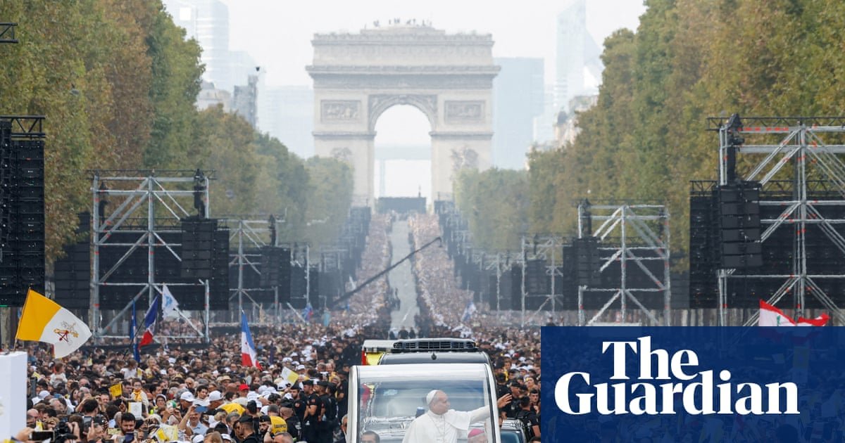 Pope Leo celebrates open-air mass before 700,000 people in Paris